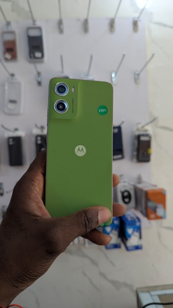 Motorola g06